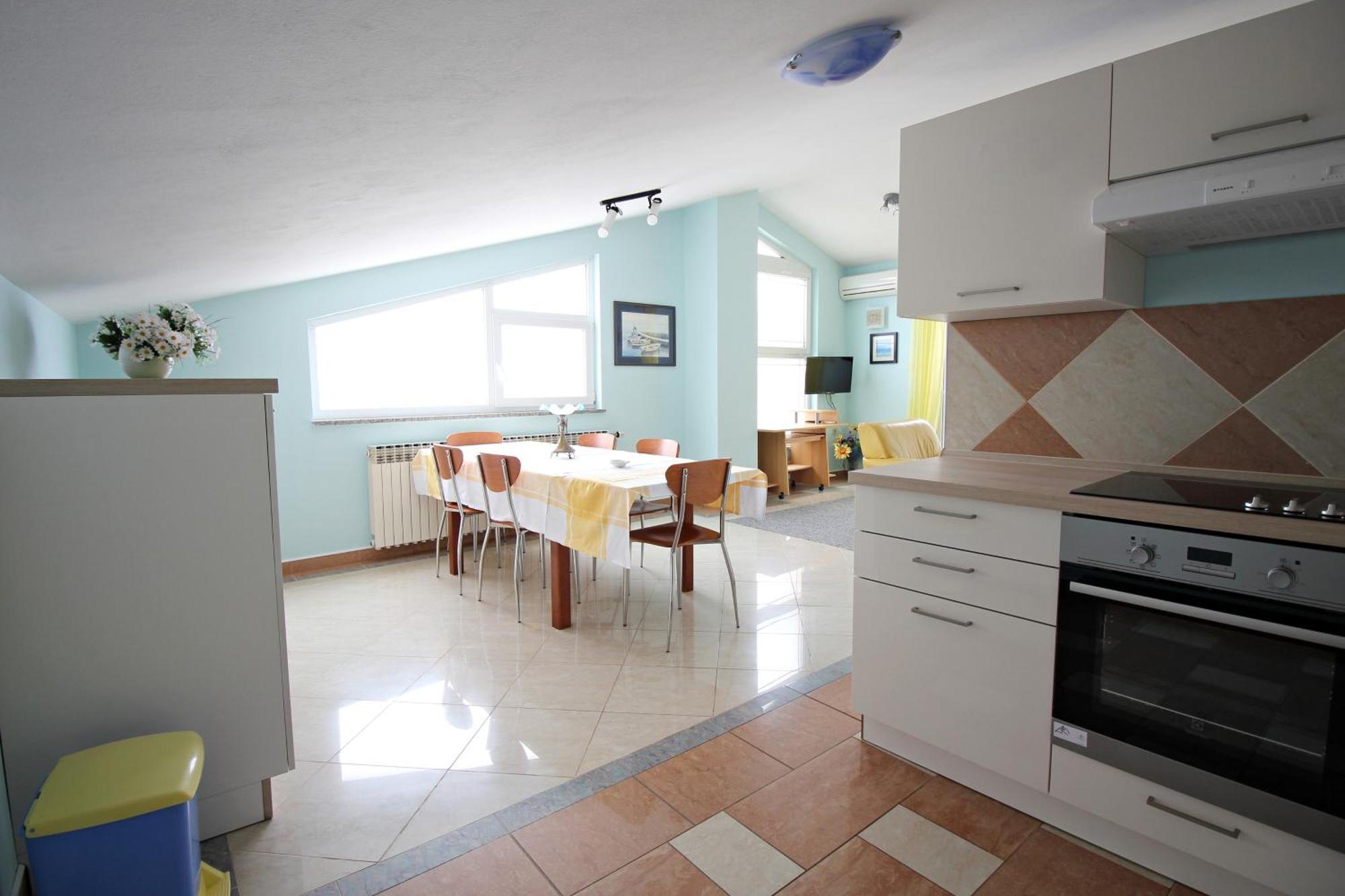 Apartments With A Parking Space Zadar - Diklo, Zadar - 5880 الغرفة الصورة